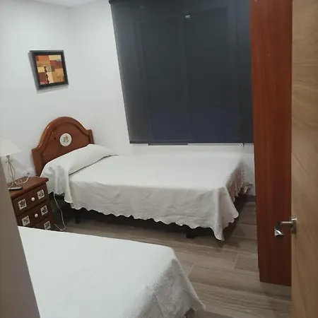 Apartment Piso 1ª Linea Y Centrico