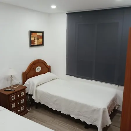 Apartment Piso 1ª Linea Y Centrico